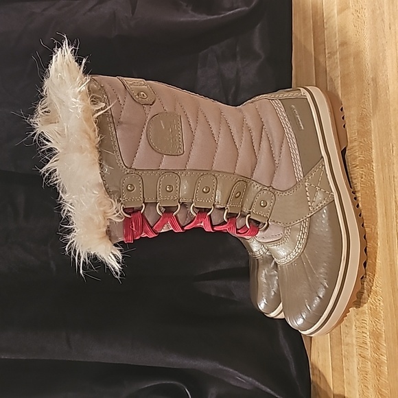 Sorel Tofino II Tall Winter Boots - Khaki and Red - Youth 2 - Picture 4 of 7